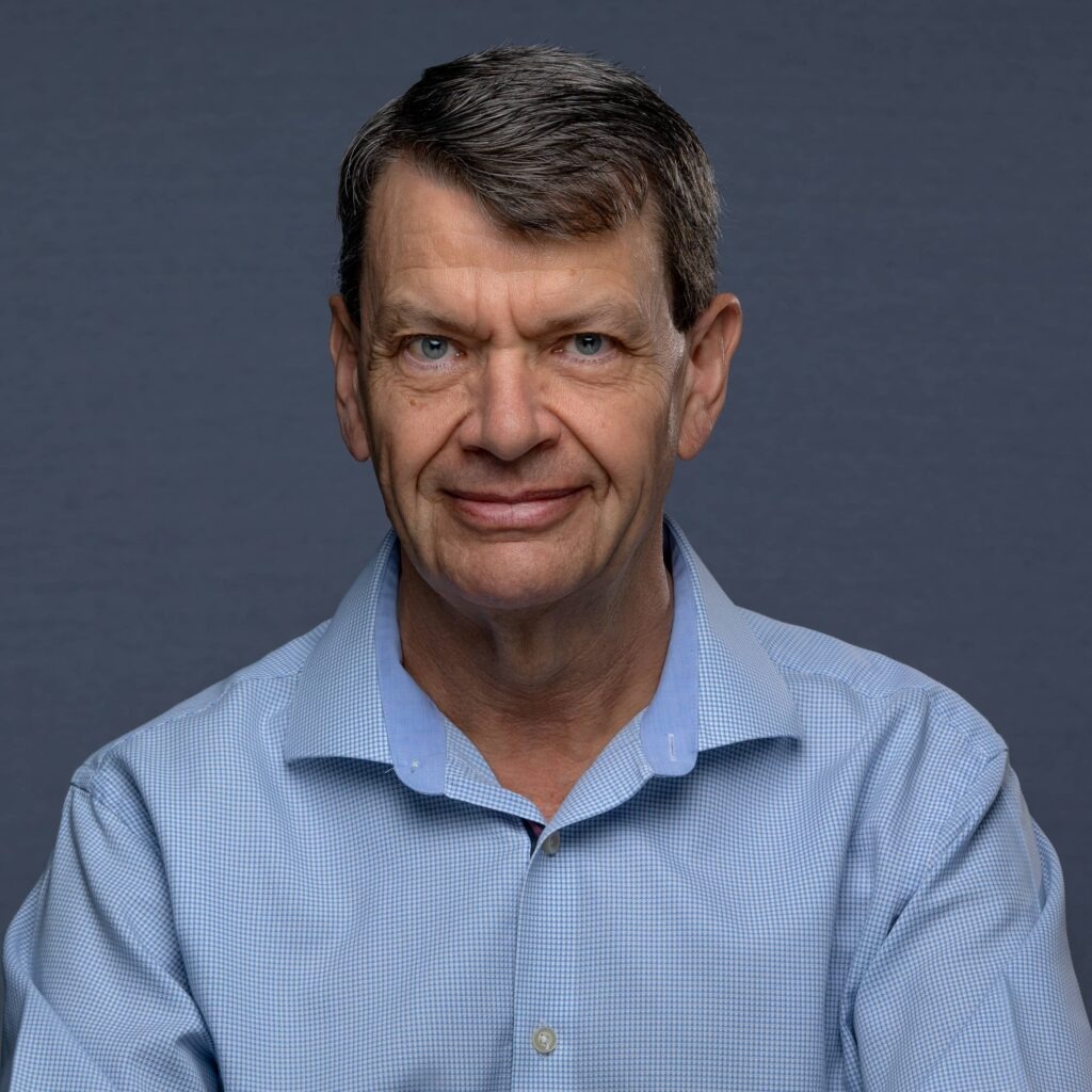 Colour headshot photo of author Ian Campbell